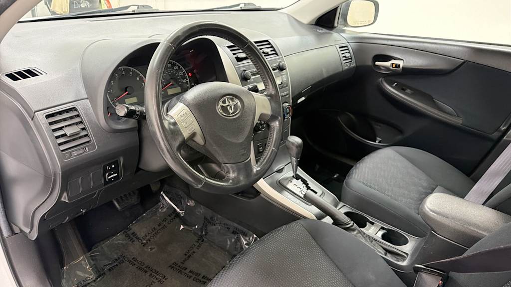 Thumbnail: 2009 Toyota Corolla - 2