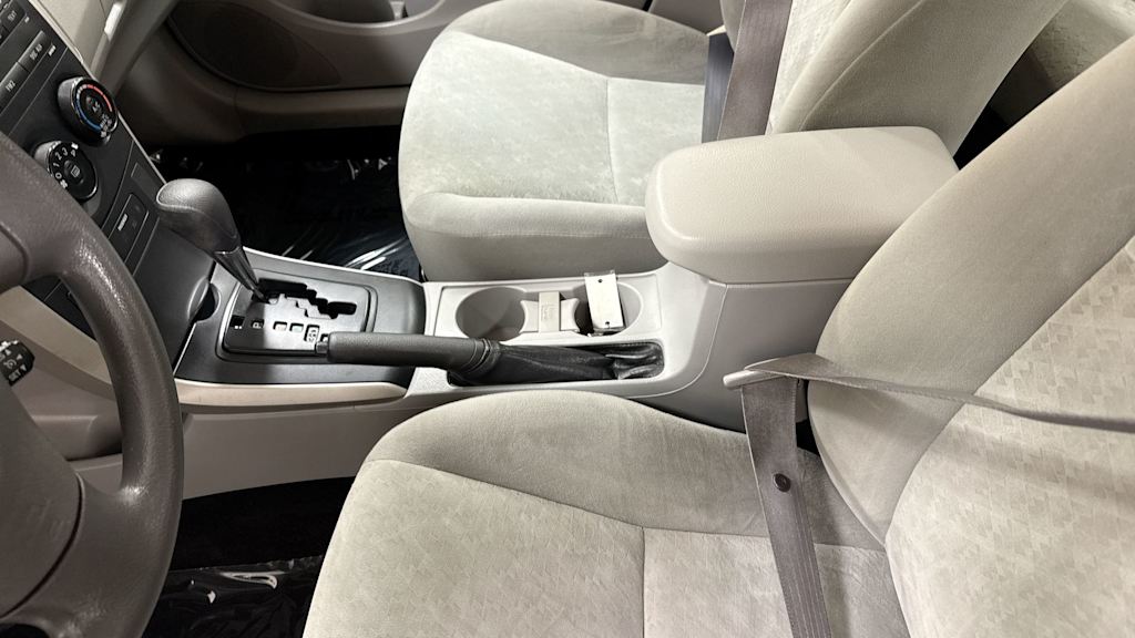 2009 Toyota Corolla LE 11