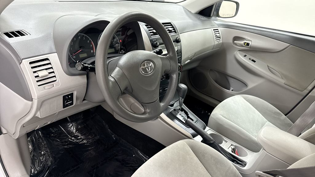 2009 Toyota Corolla LE 2