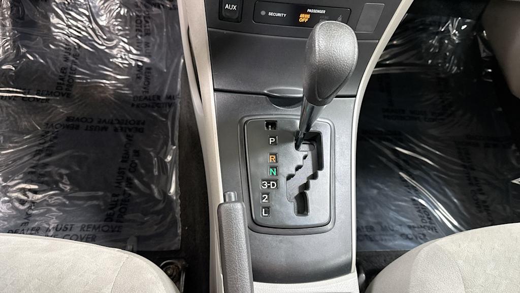 2009 Toyota Corolla LE 15