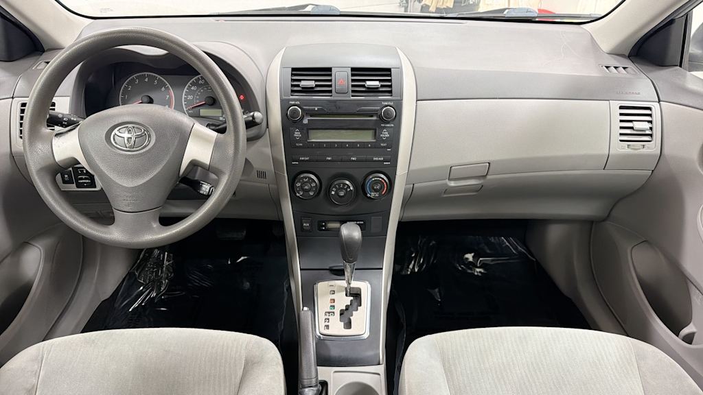 Thumbnail: 2010 Toyota Corolla - 13
