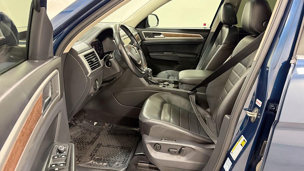 Thumbnail: 2018 Volkswagen Atlas - 10
