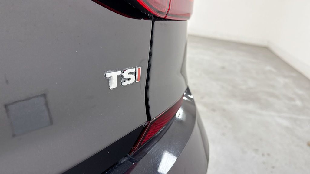 2019 Volkswagen Passat Wolfsburg Edition 7