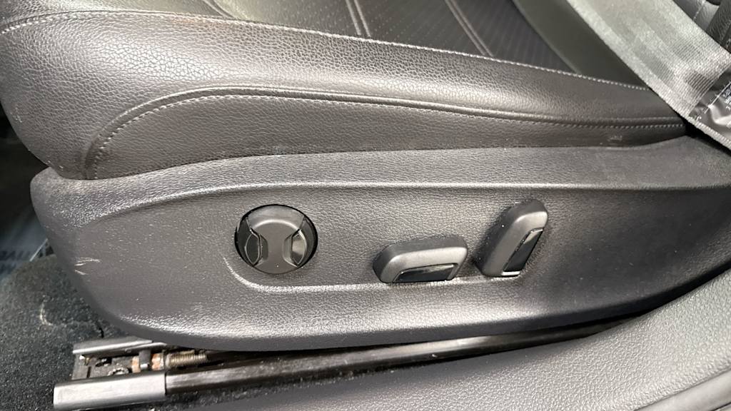 2019 Volkswagen Passat Wolfsburg Edition 25