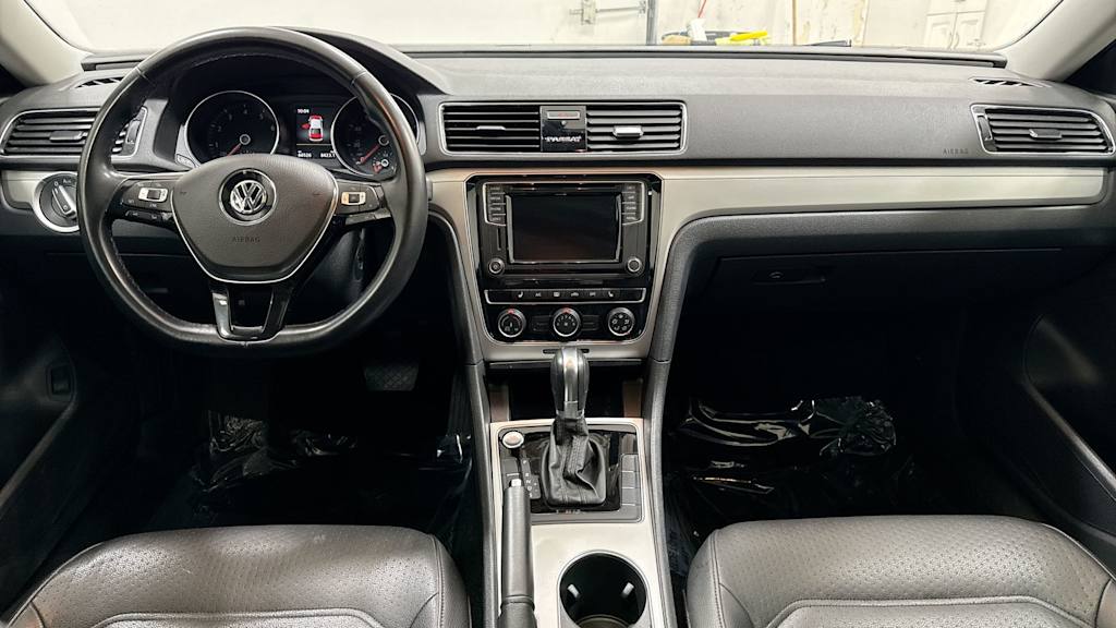 2019 Volkswagen Passat Wolfsburg Edition 14