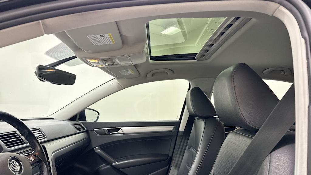 2019 Volkswagen Passat Wolfsburg Edition 29