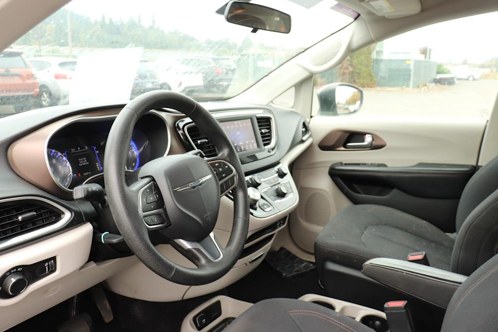 Thumbnail: 2019 Chrysler Pacifica - 2