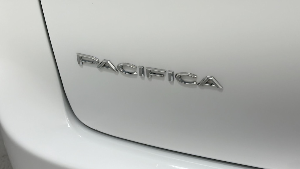 Thumbnail: 2023 Chrysler Pacifica - 29