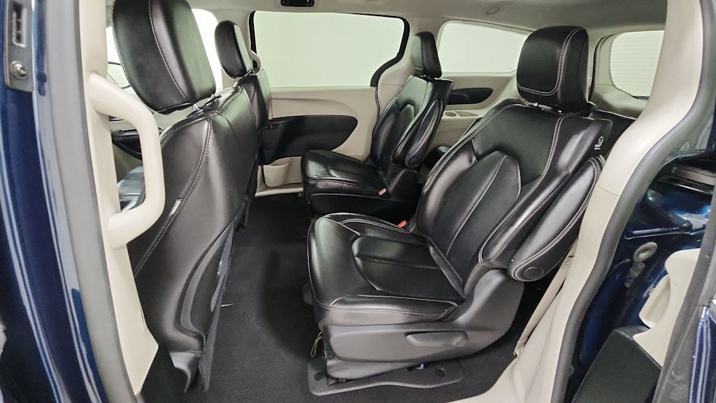 Thumbnail: 2023 Chrysler Pacifica - 11
