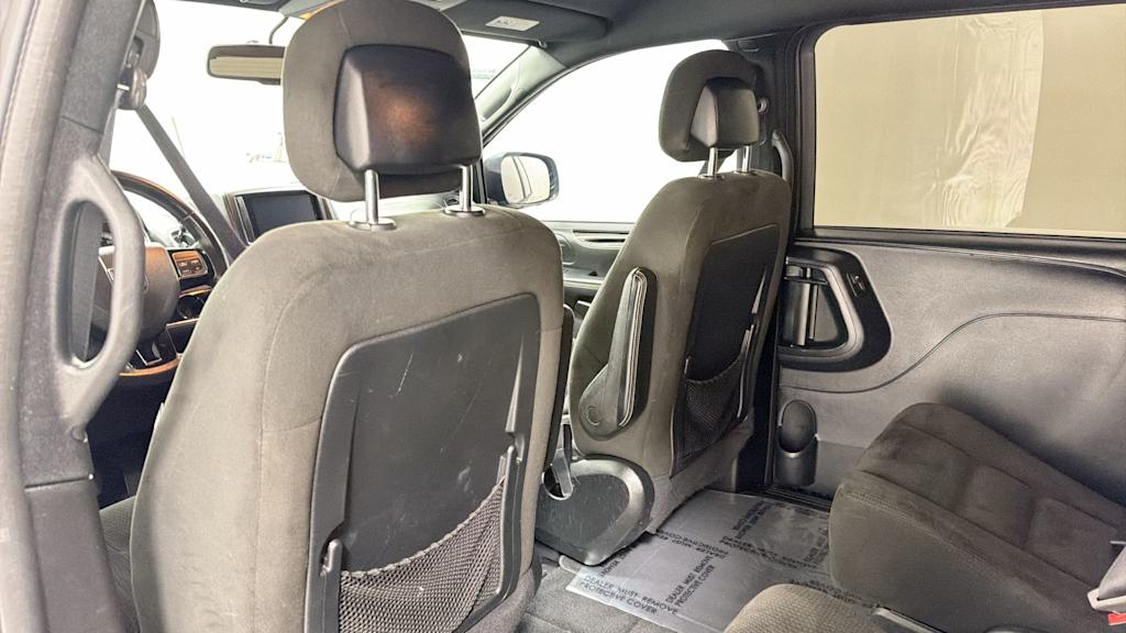Thumbnail: 2017 Dodge Grand Caravan - 28