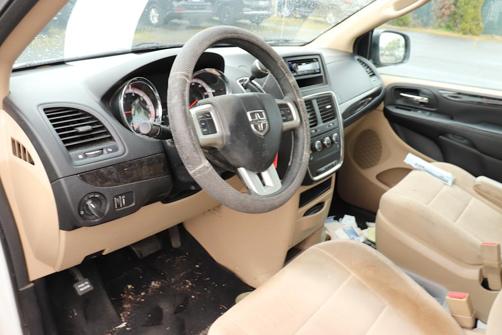 Thumbnail: 2013 Dodge Grand Caravan - 2