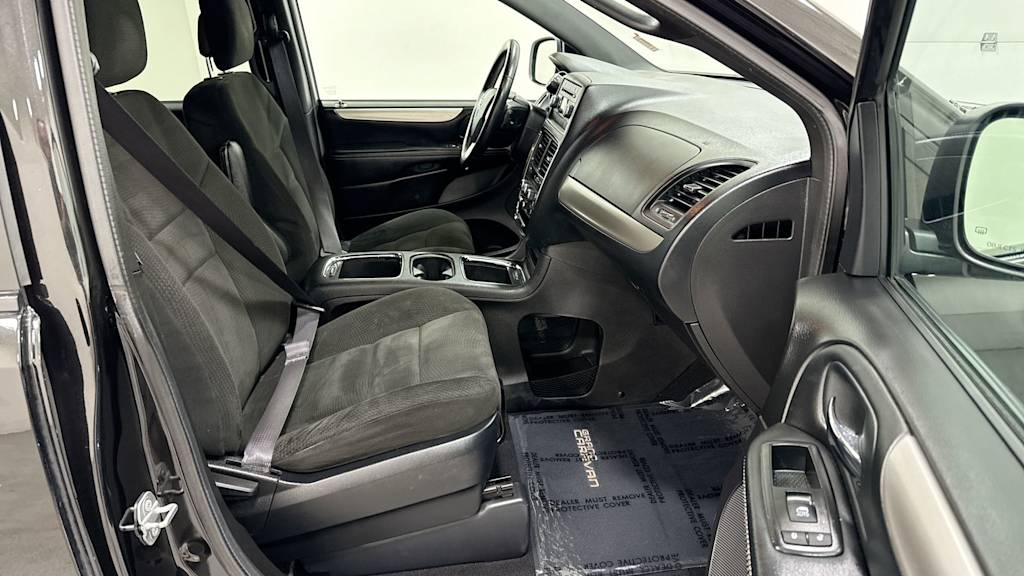 Thumbnail: 2015 Dodge Grand Caravan - 30