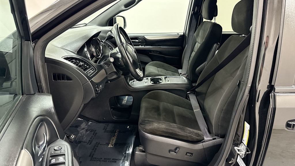 Thumbnail: 2015 Dodge Grand Caravan - 11