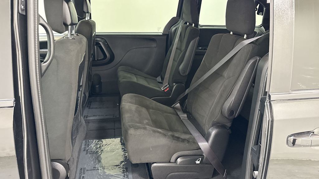 Thumbnail: 2015 Dodge Grand Caravan - 13