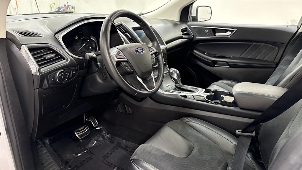 Thumbnail: 2018 Ford Edge - 2