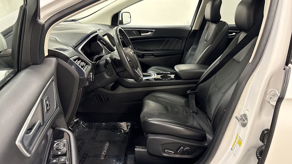 Thumbnail: 2018 Ford Edge - 10