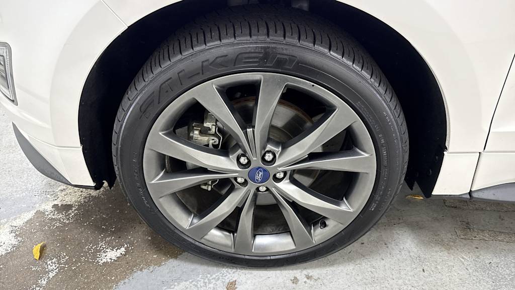 Thumbnail: 2018 Ford Edge - 7