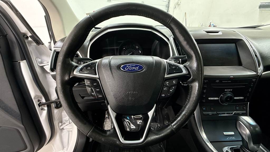 Thumbnail: 2015 Ford Edge - 9