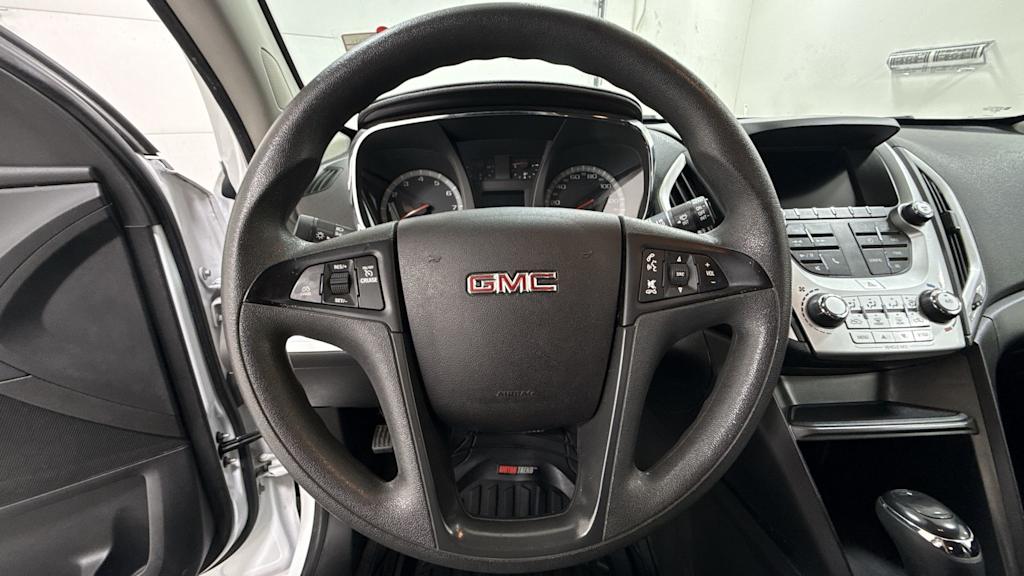 Thumbnail: 2017 GMC Terrain - 10