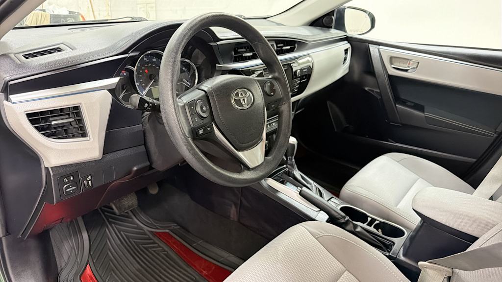 Thumbnail: 2014 Toyota Corolla - 2