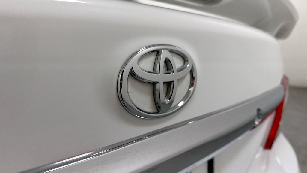 Thumbnail: 2013 Toyota Corolla - 6