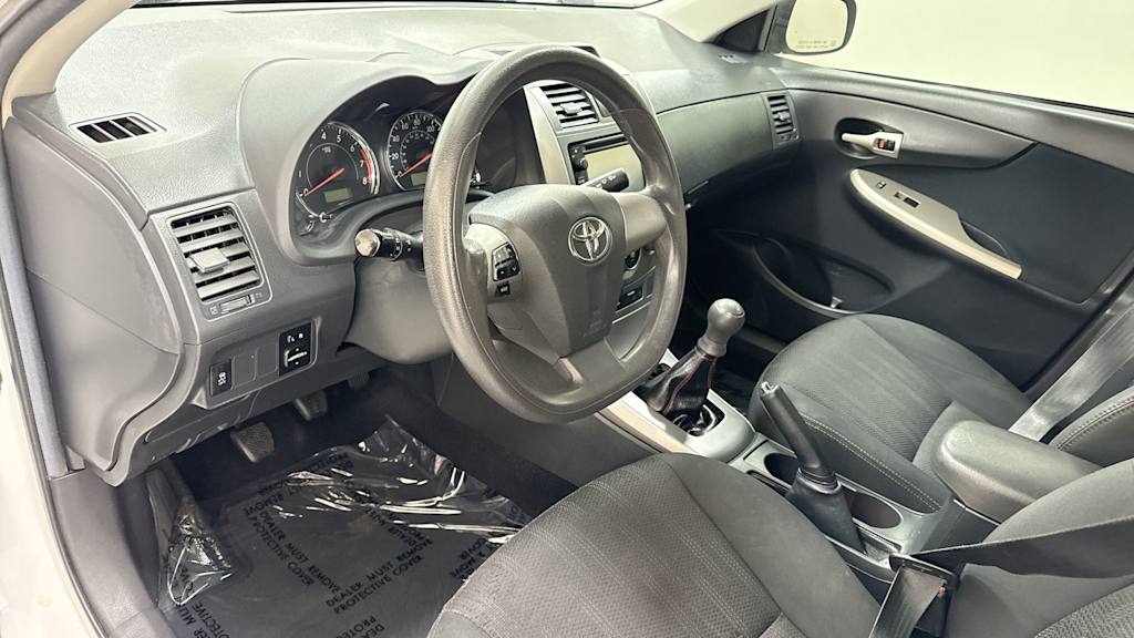 Thumbnail: 2013 Toyota Corolla - 2