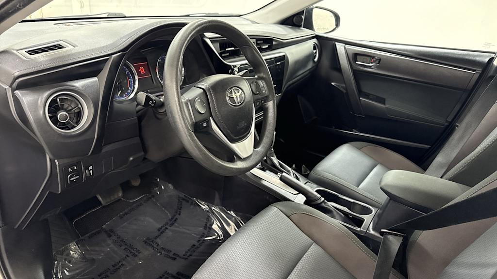 Thumbnail: 2017 Toyota Corolla - 2