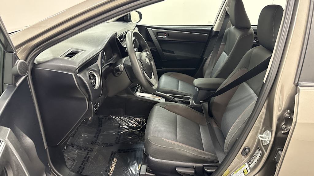 Thumbnail: 2017 Toyota Corolla - 11