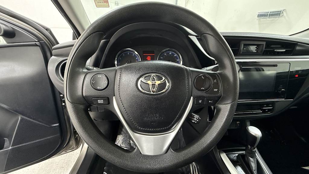 Thumbnail: 2017 Toyota Corolla - 10