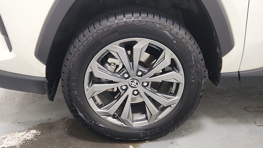 Thumbnail: 2022 Toyota RAV4 - 6