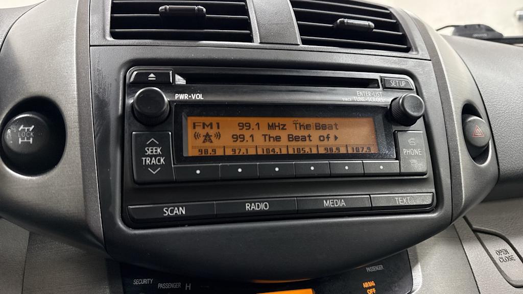 Thumbnail: 2012 Toyota RAV4 - 14