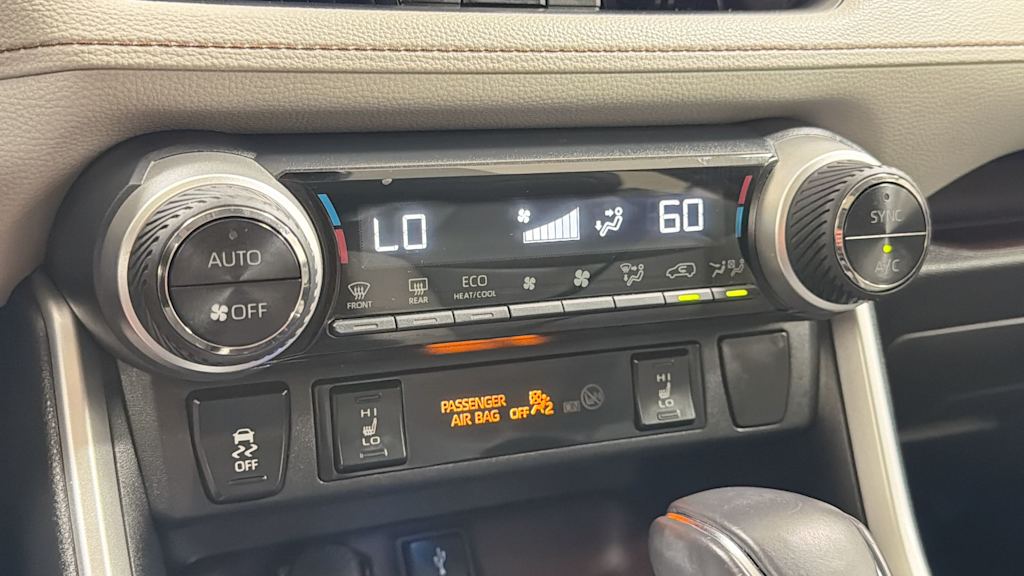 Thumbnail: 2021 Toyota RAV4 - 29