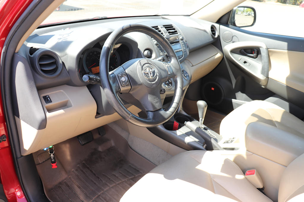 Thumbnail: 2011 Toyota RAV4 - 2