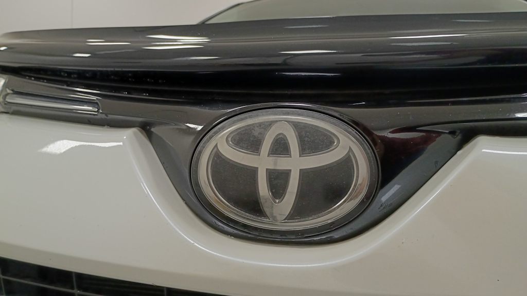 Thumbnail: 2018 Toyota RAV4 - 6