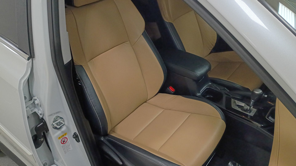Thumbnail: 2018 Toyota RAV4 - 31