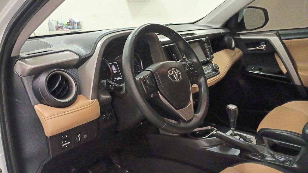 Thumbnail: 2018 Toyota RAV4 - 2