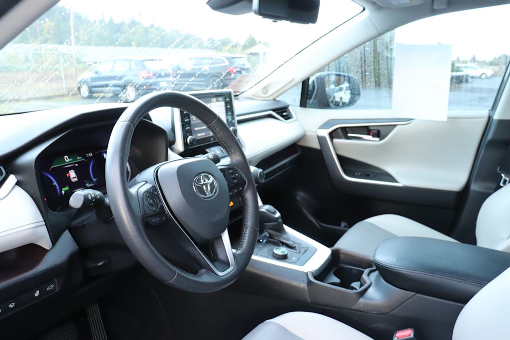 Thumbnail: 2019 Toyota RAV4 - 2