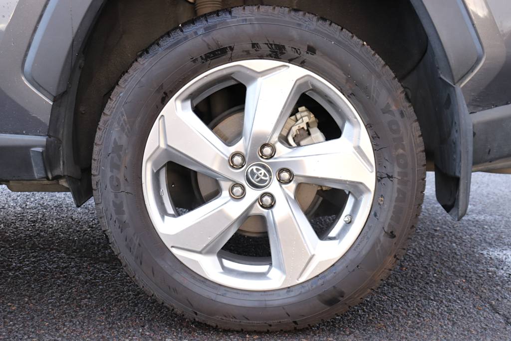 Thumbnail: 2019 Toyota RAV4 - 7