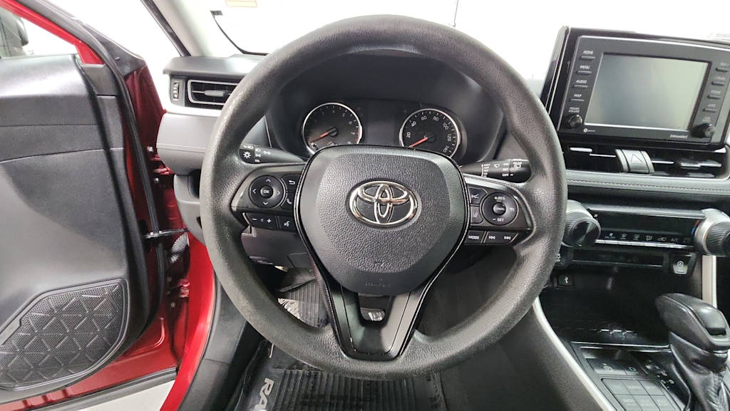 Thumbnail: 2020 Toyota RAV4 - 7
