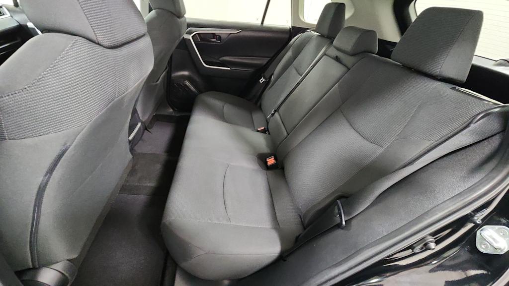 Thumbnail: 2019 Toyota RAV4 - 11