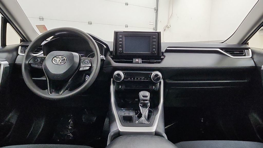 Thumbnail: 2019 Toyota RAV4 - 12