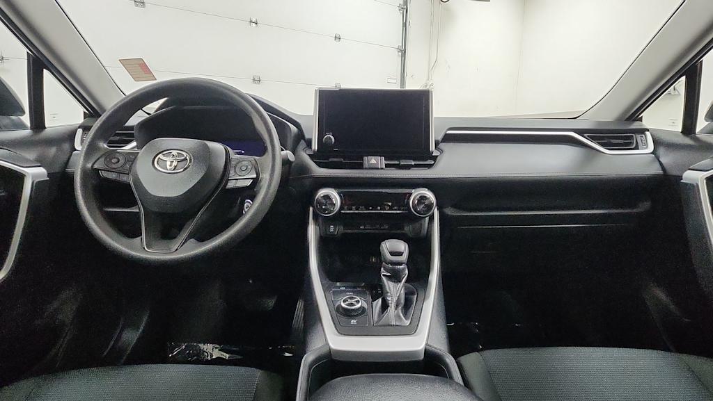 Thumbnail: 2024 Toyota RAV4 - 12
