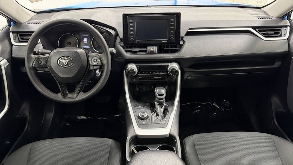 Thumbnail: 2020 Toyota RAV4 - 13