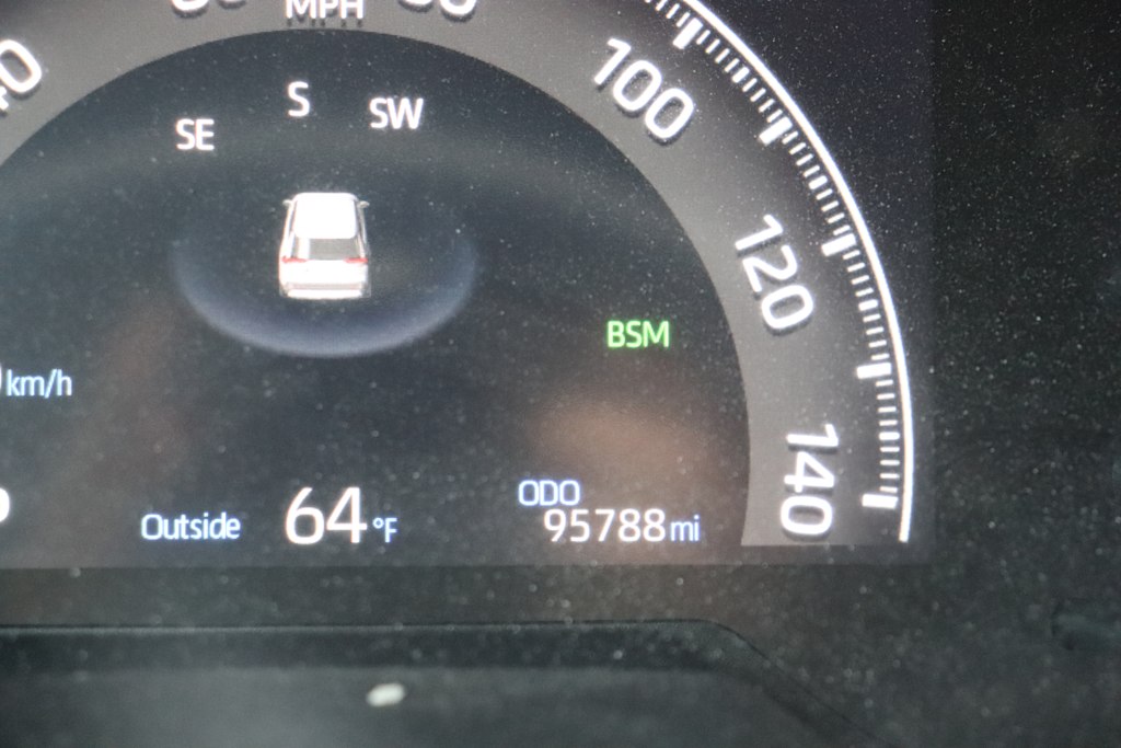 Thumbnail: 2019 Toyota RAV4 - 7