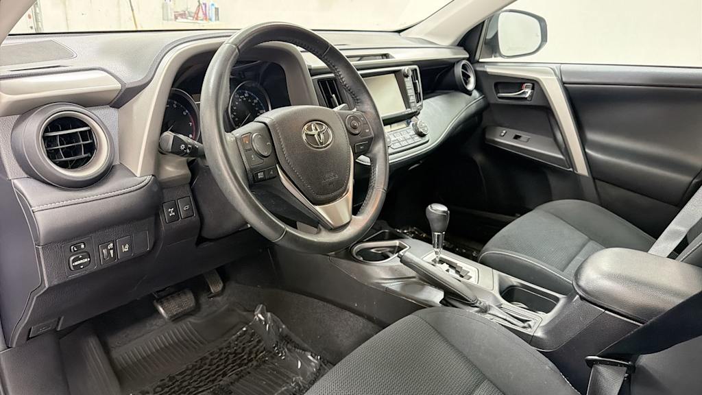 Thumbnail: 2017 Toyota RAV4 - 2