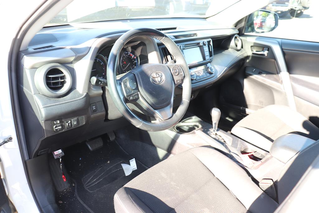 Thumbnail: 2018 Toyota RAV4 - 2