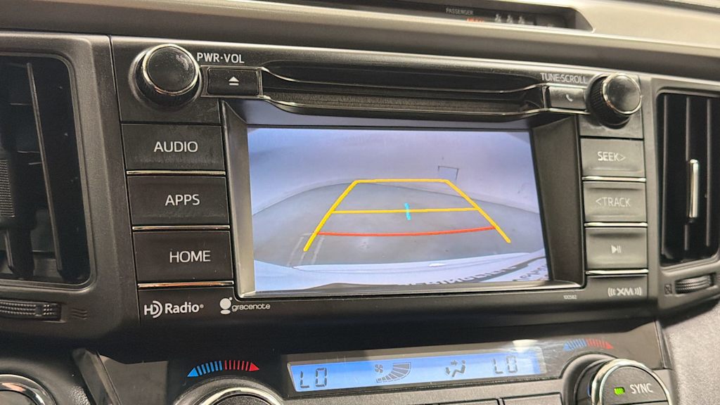 Thumbnail: 2018 Toyota RAV4 - 27