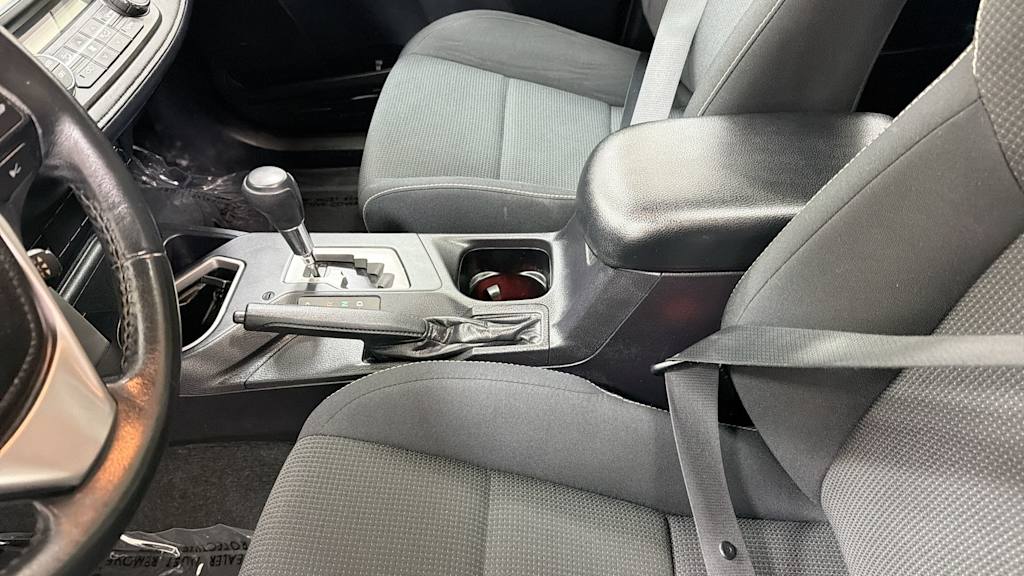 Thumbnail: 2018 Toyota RAV4 - 11
