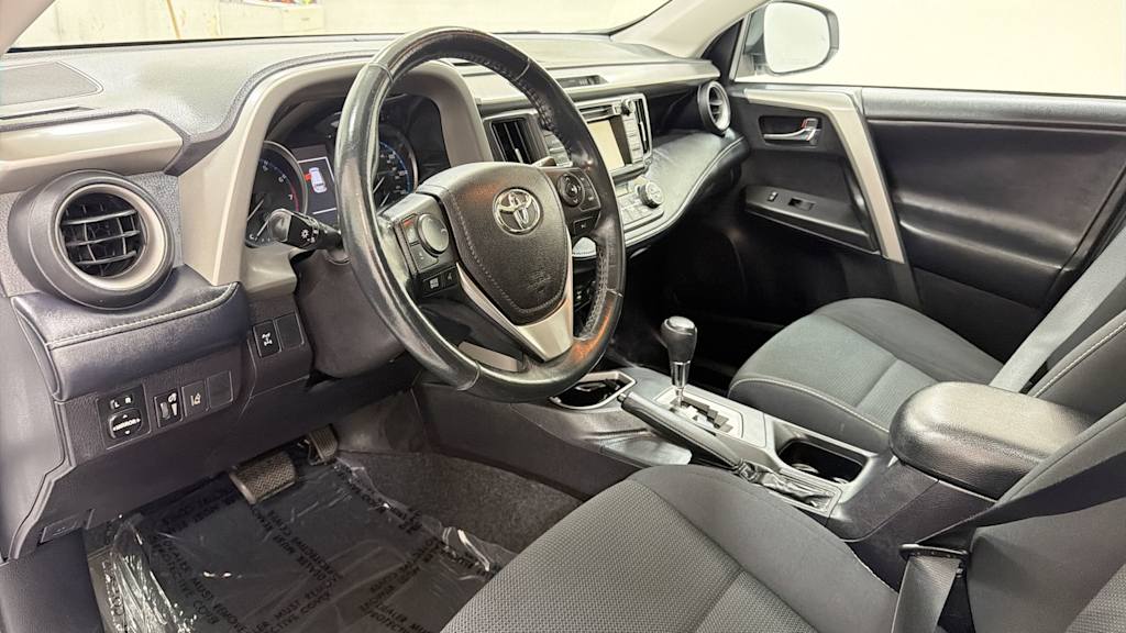 Thumbnail: 2018 Toyota RAV4 - 2