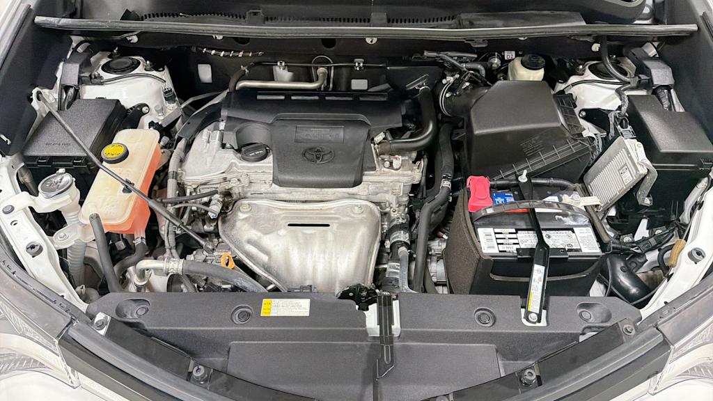 Thumbnail: 2018 Toyota RAV4 - 8